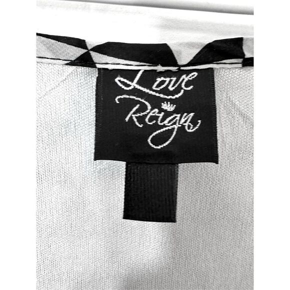 Love Reign Geometric Quarter Bell Sleeve Tunic Mini Dress Black & White Medium - Picture 2 of 2